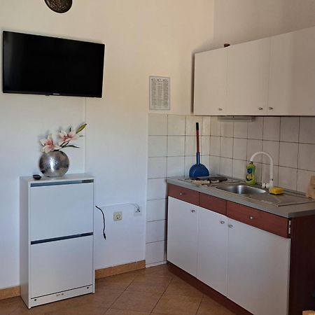 Apartment Krizanovic Malinska Exterior foto
